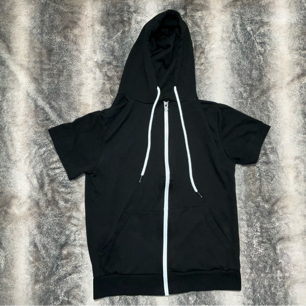 Black Short Sleeve Hoodie with White Zipper